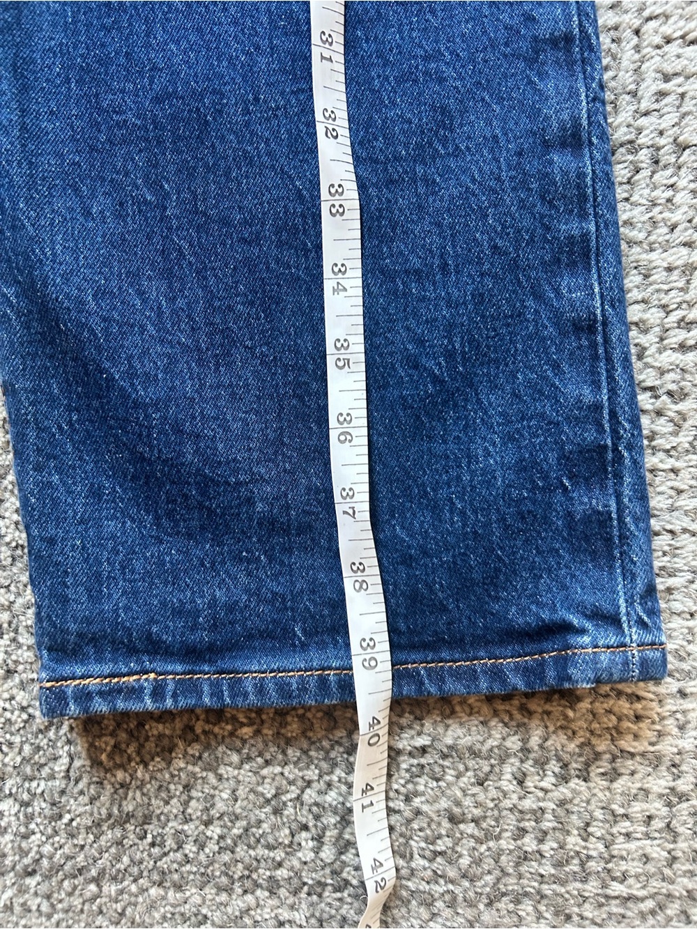 Levi's Women’s Classic Ribcage Straight Jeans - Picture 5 of 11